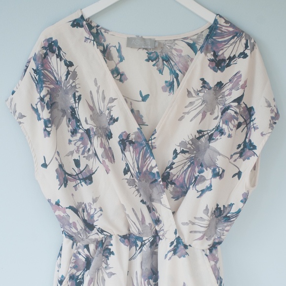 Asher By Fab'rik Size M Watercolor Floral Romper - Picture 5 of 8